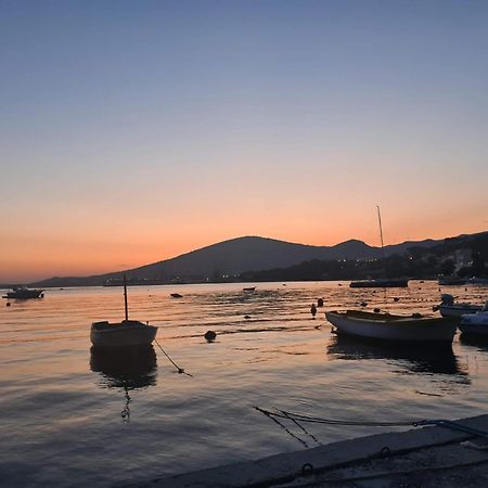 Apartman Simac Okrug Gornji Trogir Exteriör bild