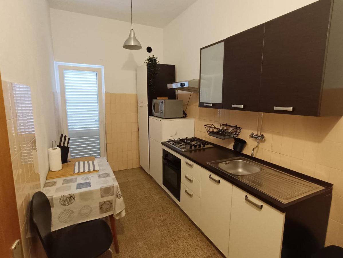 Apartman Simac Okrug Gornji Trogir Exteriör bild
