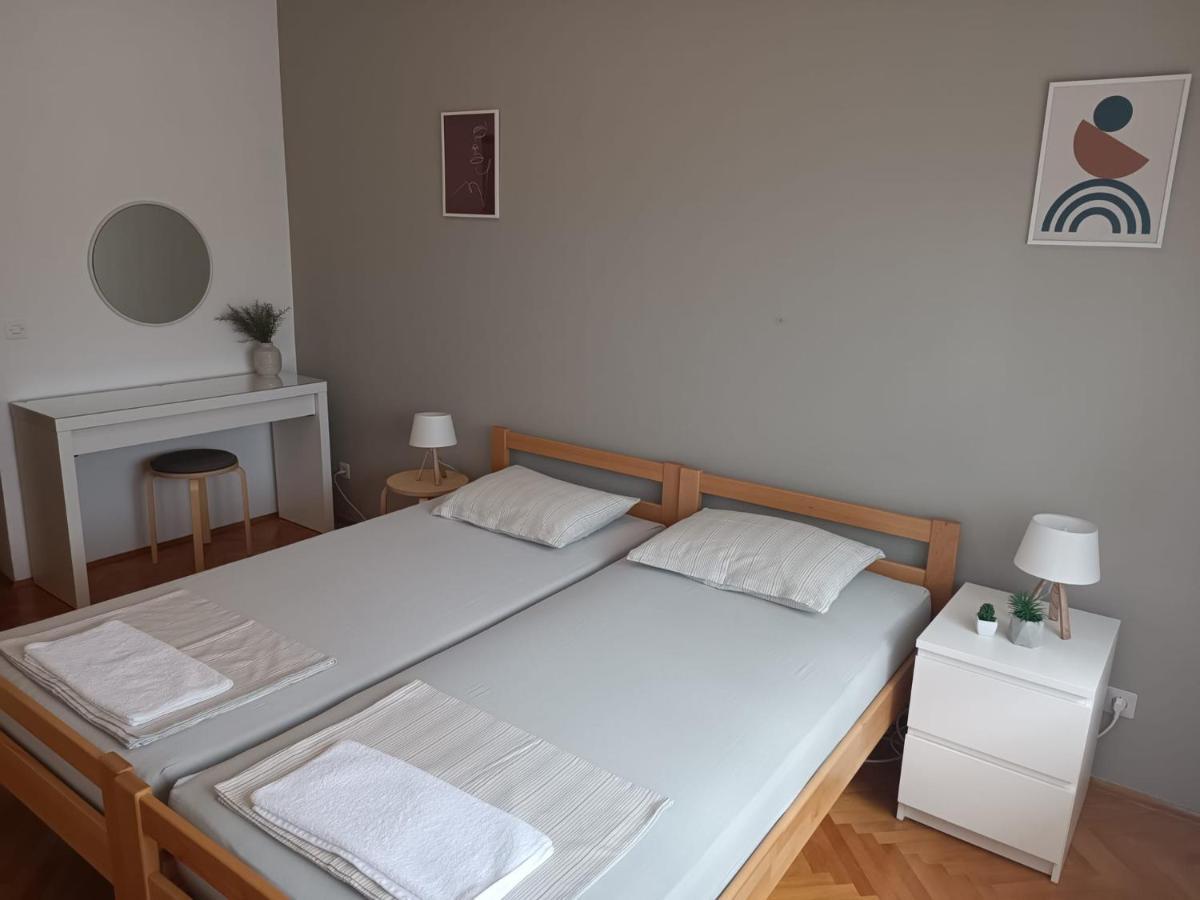 Apartman Simac Okrug Gornji Trogir Exteriör bild