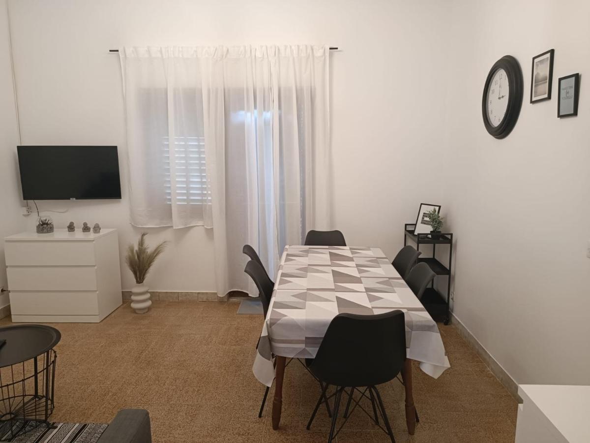 Apartman Simac Okrug Gornji Trogir Exteriör bild