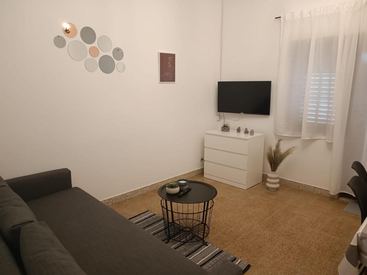Apartman Simac Okrug Gornji Trogir Exteriör bild