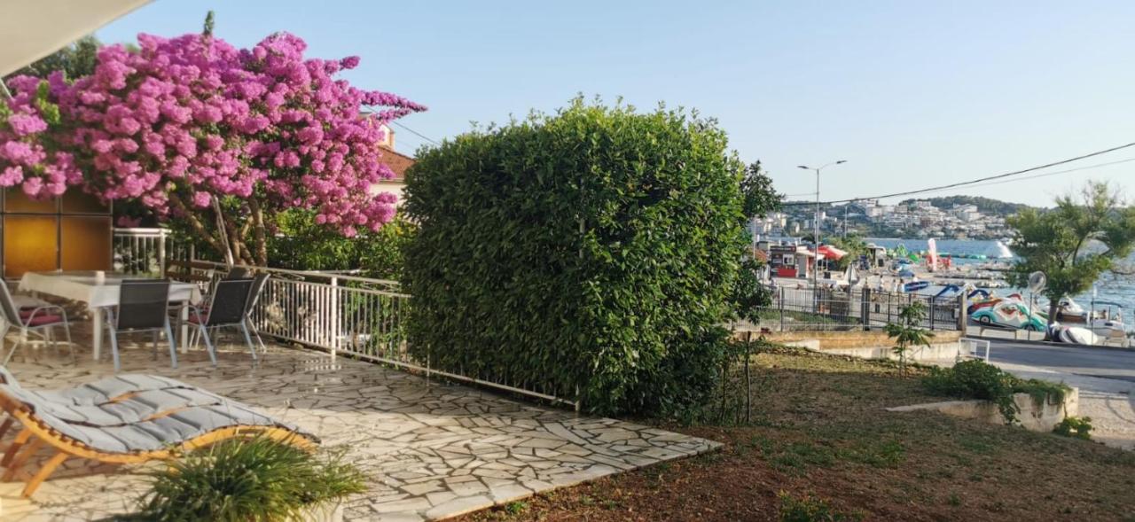 Apartman Simac Okrug Gornji Trogir Exteriör bild