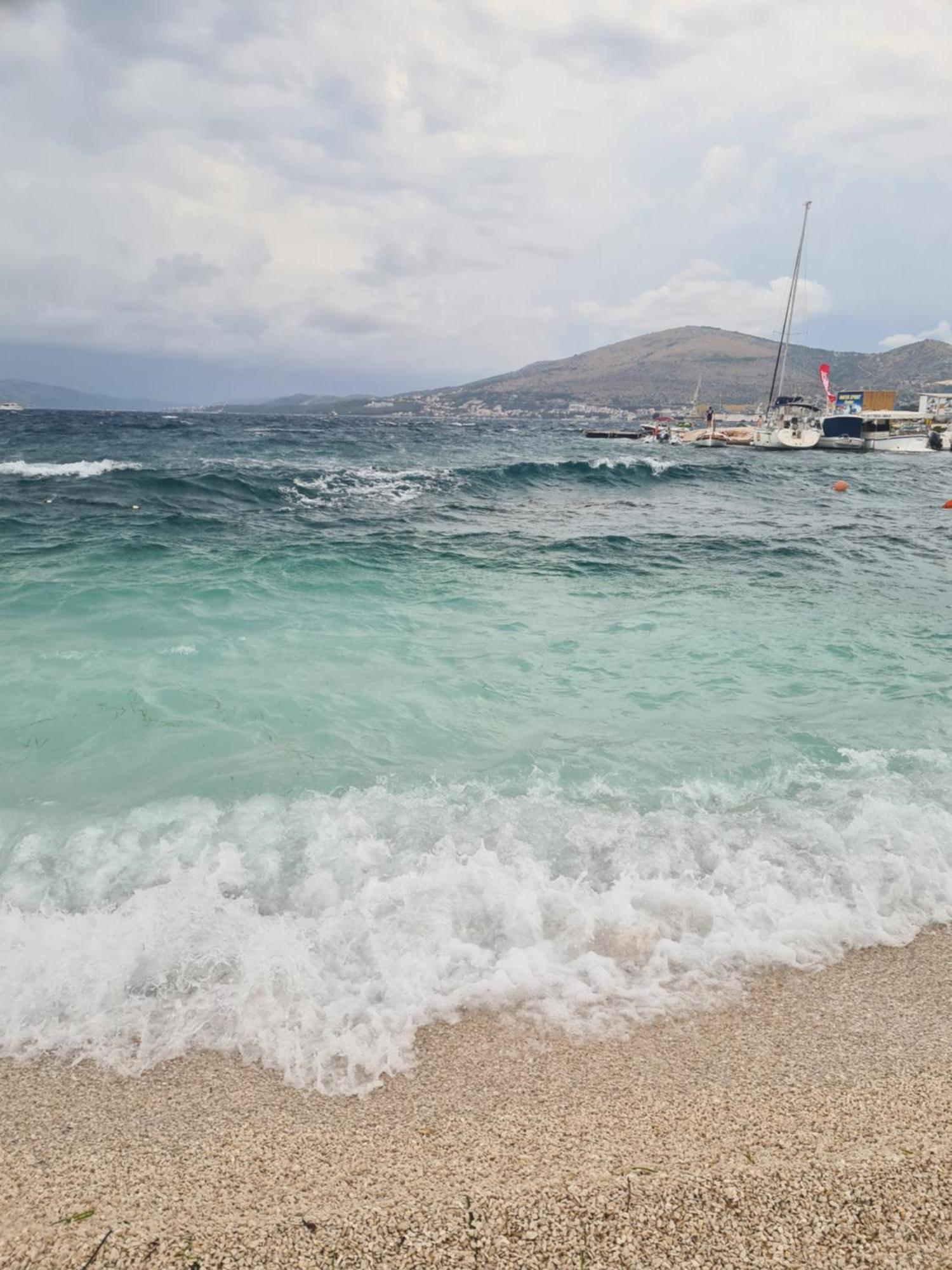Apartman Simac Okrug Gornji Trogir Exteriör bild